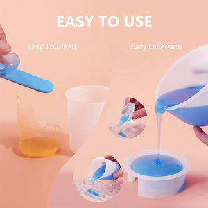 Juego de Tazas Medidoras de Silicona para Resina Epoxi, Antiadherentes, Lavables, Graduadas de 100ml, 250ml y 600ml, con Varilla Mezcladora Azul - Product Image 3