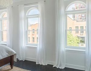 Ventanas Corredizas Verticales de Doble Hoja Estilo Americano Moderno con Función Insonorizante, Marco de Plástico de Repuesto, Diseño Europeo - Product Image 5