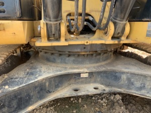 รถขุดมือสอง CAT 329D2 ราคาถูก รับน้ำหนักได้ 29 ตัน รถตักดินขนาดใหญ่ Caterpillar 329D2 ระบบไฮดรอลิกครบชุด - Product Image 4