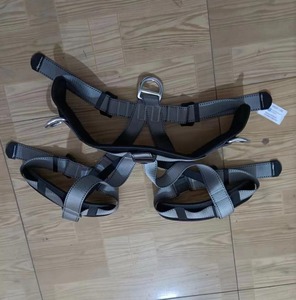 木登りに適した肥厚したプロのハーフボディハーネスクライミングギア - Product Image 3