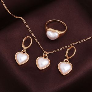 Conjunto de Collar, Pendientes y Anillo de Oro de Moda con Colgante de Corazón, Joyería de Regalo para Mujer - Product Image 4