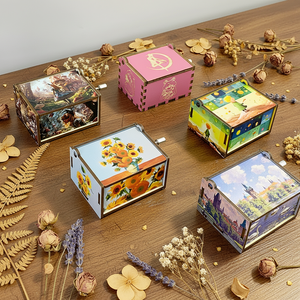 Caja Musical de Madera Creativa Yiyu con Manivela, con Diseño de Pintura Famosa, Recuerdo para Amigos, en Existencia - Product Image 5