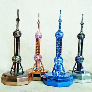 Logo Design personalizzato <span class=keywords><strong>3d</strong></span>, in metallo in miniatura modello di costruzione della torre <span class=keywords><strong>Burj</strong></span> <span class=keywords><strong>Khalifa</strong></span> inciso paese turistico Souvenir/ - Product Image 2