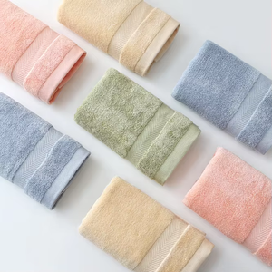 Toallas Faciales para Bebés Recién Nacidos de Fibra de Bambú Suave de Color Liso - Product Image 6