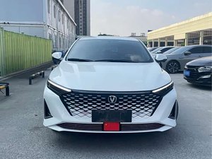 Voiture d'occasion 2023 2024 2025 Changan Raeton Plus Berline d'occasion Cham Fort Boîte de vitesses <span class=keywords><strong>automatique</strong></span> Sièges en cuir Acura - Product Image 2