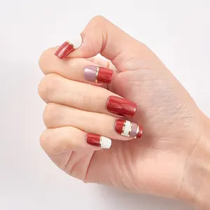 새로운 패션 기하학적 모양 거짓 손톱 금박 라인 스티커 인공 손톱