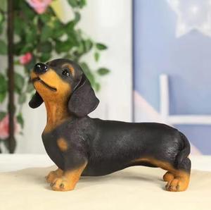 Vente directe d'usine, statue de chien <span class=keywords><strong>teckel</strong></span> en résine peinte <span class=keywords><strong>à</strong></span> la main, artisanat de décoration d'intérieur miniature, personnalisable - Product Image 1