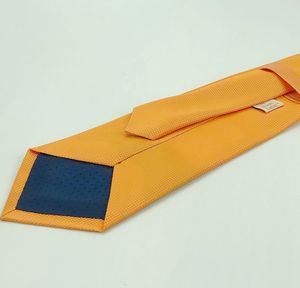 Nouvelle <span class=keywords><strong>cravate</strong></span> en <span class=keywords><strong>soie</strong></span> jacquard étroite et décontractée <span class=keywords><strong>orange</strong></span>, collection 2024, avec option de logo personnalisé et motif imprimé - Product Image 4
