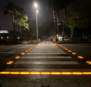 Semáforo LED Inteligente <span class=keywords><strong>de</strong></span> Tres Colores para Cruce Peatonal, Tipo Zebra, Empotrado en el <span class=keywords><strong>Suelo</strong></span> con Señal <span class=keywords><strong>de</strong></span> Advertencia a Nivel del <span class=keywords><strong>Suelo</strong></span> - Product Image 6