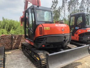 Excavatrices Kubota KX185 d'occasion haute performance, mini-excavatrice sur chenilles de 8 tonnes, moteur EPA, fabrication japonaise, certifiée CE - Product Image 6