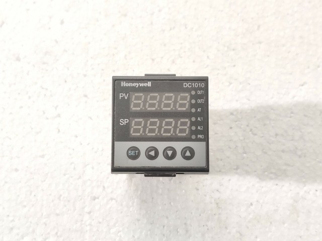 Dc1010 Digital Controller Dc1010ct-10100wbrb-e