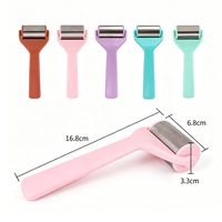 Rouleau de massage facial portable en acier inoxydable pour rafraîchir la peau, outil de soin de la peau à domicile