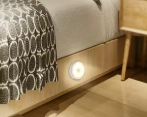 Sensor de movimiento inteligente controlado por voz, luz nocturna, iluminación LED blanca cálida para el hogar, pasillos, dormitorios, carga automática al aire libre - Product Image 6