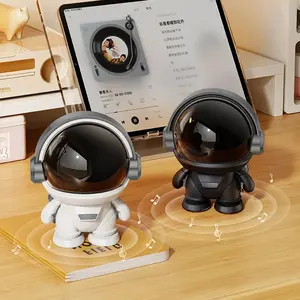 Stilvolles Ornament Astronaut BT5.0 Musikplayer Heimsystem Subwoofer Lautsprecher tragbarer Mini-Wireless Speaker