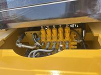 Stabiler, langlebiger Caterpillar Baggerlader CAT420F für kommunale Projekte