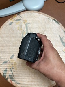 Cámara Nikon DF de 16.2MP en Buen Estado, Cámara DSLR Retro de Fotograma Completo - Product Image 2
