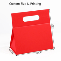 Boîte cadeau rigide triangulaire pliable personnalisée avec poignée, en carton laminé, pour souvenirs de mariage, impression de logo quadricolore
