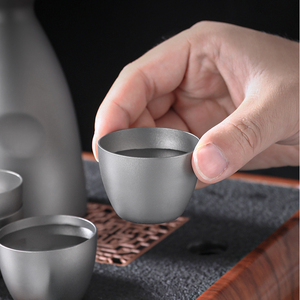 Mini tasse à vin en titane pur 40 ml, ultralégère, portable, pour le camping en plein air, pour le saké, le whisky, saine, écologique, design classique - Product Image 5