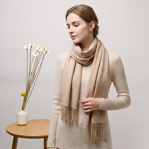 Écharpe longue d'hiver unie en cachemire 100% de la <span class=keywords><strong>Mongolie</strong></span> intérieure, couleur rouge, unisexe, chaude et luxueuse, en stock, vente chaude en usine - Product Image 1