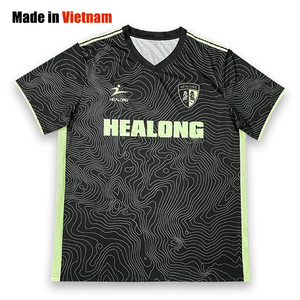 Maillot de football en polyester à séchage rapide respirant personnalisé uniforme de football d'été de gros avec technologie de sublimation - Product Image 1
