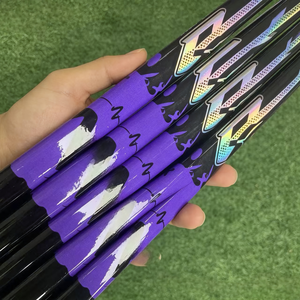 Palos <span class=keywords><strong>de</strong></span> Hockey sobre Hielo <span class=keywords><strong>de</strong></span> Fibra <span class=keywords><strong>de</strong></span> Carbono Personalizados <span class=keywords><strong>de</strong></span> Alto Rendimiento, Ligeros y <span class=keywords><strong>de</strong></span> Alta Calidad para Adolescentes, Adultos y Atletas Profesionales - Product Image 1