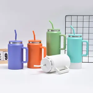 Schlussverkauf 50 Unzen Sprühbecher Kunststoff Edelstahlgriff Becher Doppelwand-Vakuum-Autobunnen Thermosflasche