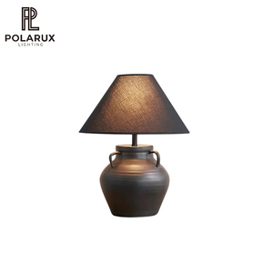 Lampada da Tavolo Rustica Stile Boho Chic Vintage in Ceramica con Paralume in Tessuto Finitura Anticata Unica Lampada da Tavolo a Forma di Brocca di Vino Antica - Product Image 1