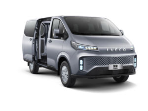 Furgoneta de Pasajeros Iveco Juxing C30L 2024 2023, 2.0T 93KW, Manual, Eje Corto, Techo Bajo, Neumático Único, Furgoneta Ligera - Product Image 4