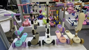 Trottinette pliable à <span class=keywords><strong>prix</strong></span> abordable pour enfants, trottinette de stunt personnalisée à grandes roues et LED pour jeunes - Product Image 5