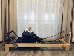 Dezhou Shizhuo Boay พิลาทิส Reformer เครื่องสีขาวเมเปิ้ลไม้พิลาทิสเตียงสำหรับโยคะ - Product Image 6