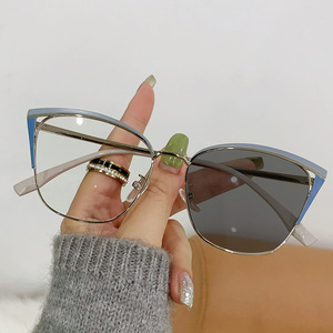 <span class=keywords><strong>Lunettes</strong></span> de soleil œil de chat pour femmes, verres photochromatiques gris, montures en métal <span class=keywords><strong>anti</strong></span>-reflets pour <span class=keywords><strong>lunettes</strong></span> de vue - Product Image 1