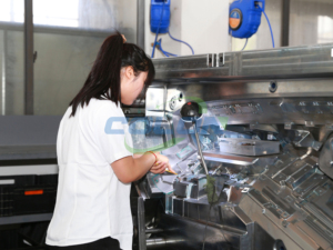 Panier en plastique moule fournisseur tissé conception blanchisserie panier injection outillage OEM Service disponible - Product Image 4