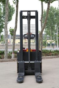 Montacargas Retráctil de <span class=keywords><strong>1</strong></span>.5T y <span class=keywords><strong>2</strong></span> Toneladas, Transpaleta Eléctrica con Batería de Iones de Litio o Plomo-Ácido, Apilador Retráctil Eléctrico - Product Image 3