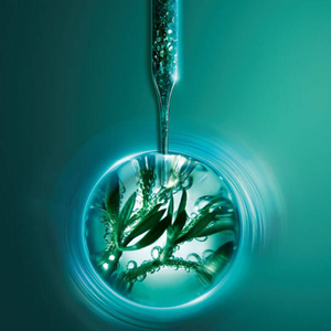 Tonique pour la peau HR Green Bottle, hydratant et réparateur pour femmes, tous types de peau, 200 ml - Product Image 3