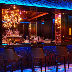 เคาน์เตอร์บาร์ค็อกเทลแบบกำหนดเองระดับไฮเอนด์รูปแบบบาร์ไนต์คลับสำหรับโชว์เครื่องดื่มแอลกอฮอล์แบบพรีเมี่ยม - Product Image 5