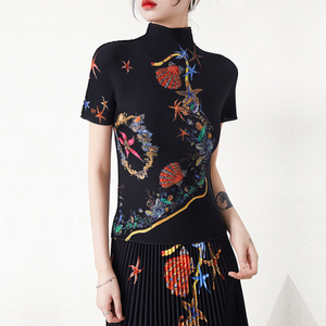 Miyake plissé 2025 été à manches courtes imprimé T-shirt pour femmes <span class=keywords><strong>col</strong></span> <span class=keywords><strong>roulé</strong></span> pull à manches courtes femmes mode T-shirt - Product Image 2