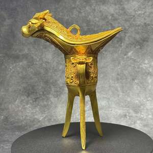 Vintage Vergoldeter Jue-Becher Chinesischer Drachenkopf Ritualgefäß für Heim- und Bürodekoration Traditionelles Shang Zhou Kunsthandwerk Geschenk - Product Image 1