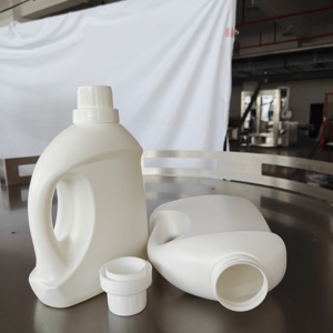 Máquina de Llenado Automática de 4 Cabezales con Seguimiento para Champú, Loción y Fluidos Viscosos, Línea de Embotellado con Sistema de Dosificación y Movimiento Servoaccionado - Product Image 3