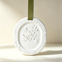 Diffuseur d'huiles essentielles en céramique parfumée, fait main, en forme de fleur, pour la maison, désodorisant suspendu pour placard, vente en gros