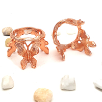 Bases de boule de cristal papillon personnalisées conception libre artisanat et cadeaux en métal supports de bases de boule en alliage supports décoration de la maison