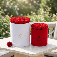 Boîtes cadeaux rondes en velours de luxe avec logo rouge et blanc, design personnalisé, écologiques, avec revêtement UV, avec ruban