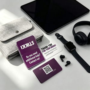 Brochure promotionnelle personnalisée à deux volets, impression offset, papier brillant, pour le marketing de détail - Product Image 1