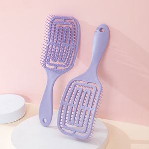 Oem/odm לוגו מותאם אישית שיניים גמישות מעוגל מברשת שיער סלון פרימיום כלי שיער רטוב מברשת מעוף dangling - Product Image 1