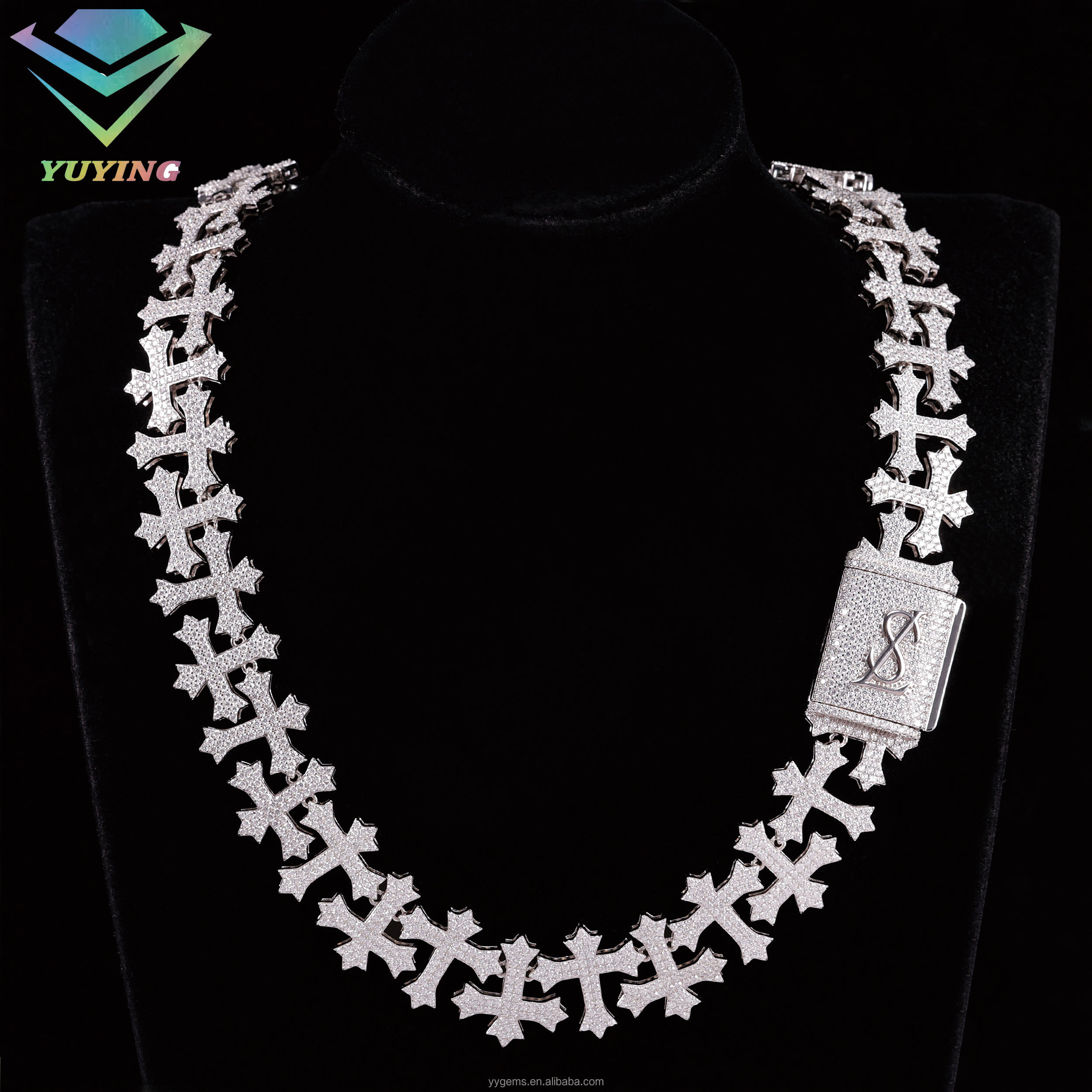 สร้อยคอแบบโซ่คิวบันลิงค์