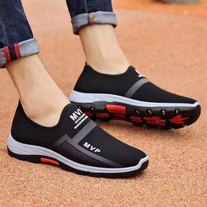 Nouvelles Chaussures de Sport Designer 2026 pour Hommes – Qualité Supérieure, Prix Abordable – Chaussures de Course et de Marche Respirantes en Maille Volante, Vente Chaude et Populaire - Product Image 4