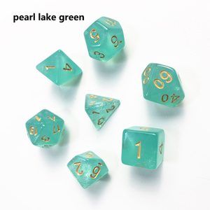 Différentes couleurs jade couleur et perle couleur jeu de rôle jouant d & d 7 pièces par sac jeu de dés rpg plastique acrylique résine dés