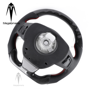 Volant sport personnalisable en fibre de carbone perforé avec LED Megalomania, compatible avec Jaguar XEL E-PACE XE XFL XJ F-TYPE XF F-PACE - Product Image 6