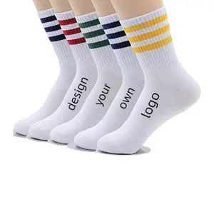 Low MOQ Custom Classic Unisex Bright Color Socks Crew Fashion Athletic Socks