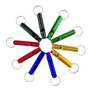 พวงกุญแจอเนกประสงค์พร้อมนกหวีดอะลูมิเนียมเสียงดังสูง สำหรับกรณีฉุกเฉิน สลักลาย ใช้สำหรับฝึกซ้อมกลางแจ้ง ตั้งแคมป์ และช่วยเหลือ - Product Image 1