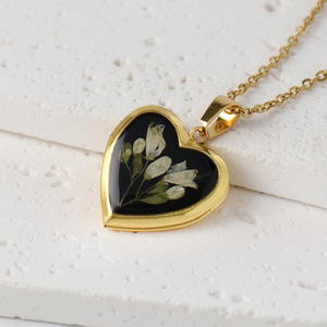 Tùy Chỉnh Hình Ảnh Trái Tim Mề Đay <span class=keywords><strong>Handmade</strong></span> Khô Ép Hoa Sinh Hoa Mặt Dây Chuyền Vòng Cổ Cho Phụ Nữ Quà Tặng - Product Image 5